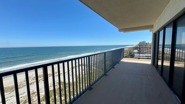 Building Photo - Oceanfront 3 Bedroom 2 Bath Condo. Jackson...
