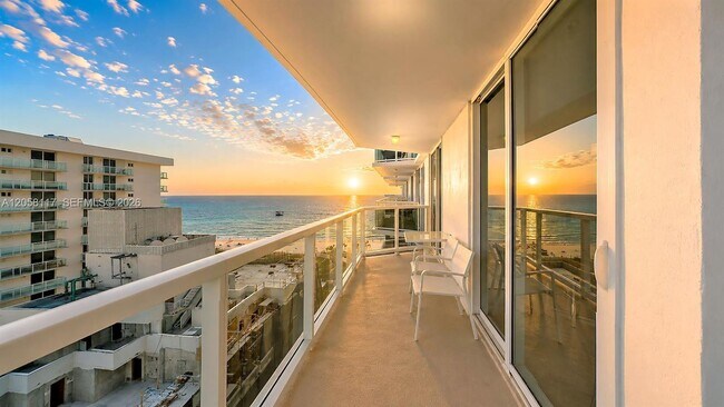 Foto del edificio - 2401 Collins Ave