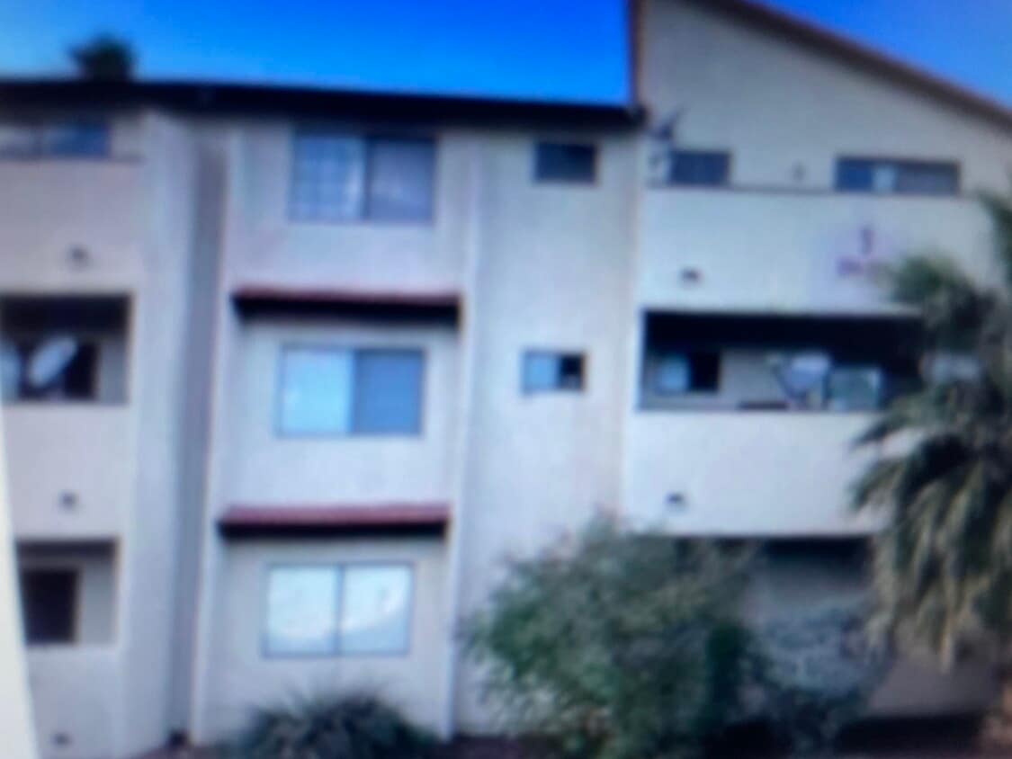 Primary Photo - 2080 Karen Ave