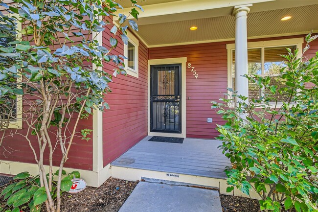 Building Photo - Beautiful Stapleton Single-Family Home
