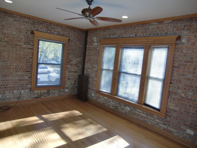 Primary Photo - 1500 W Farwell Ave