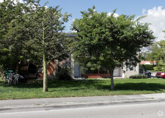 Foto del edificio - 4200 SW 12th St