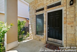 Building Photo - 4643 Shavano Ct