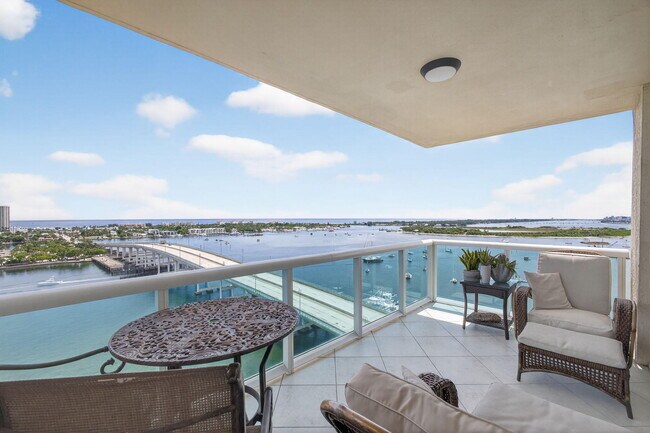 Foto del edificio - 2640 Lake Shore Dr