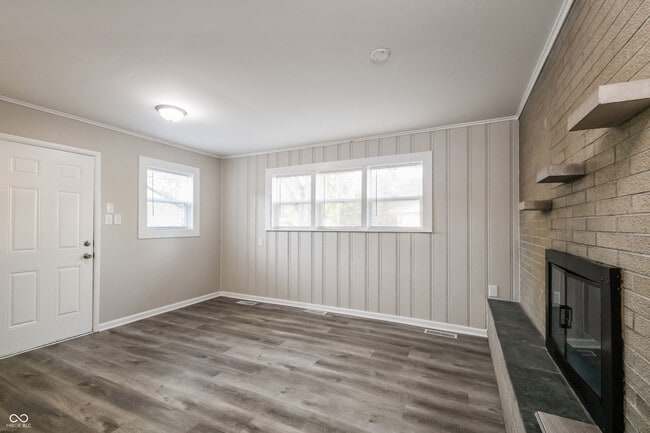 Building Photo - 4769 N Mitchner Ave