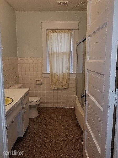 Foto del edificio - 827 W Riverside Ave