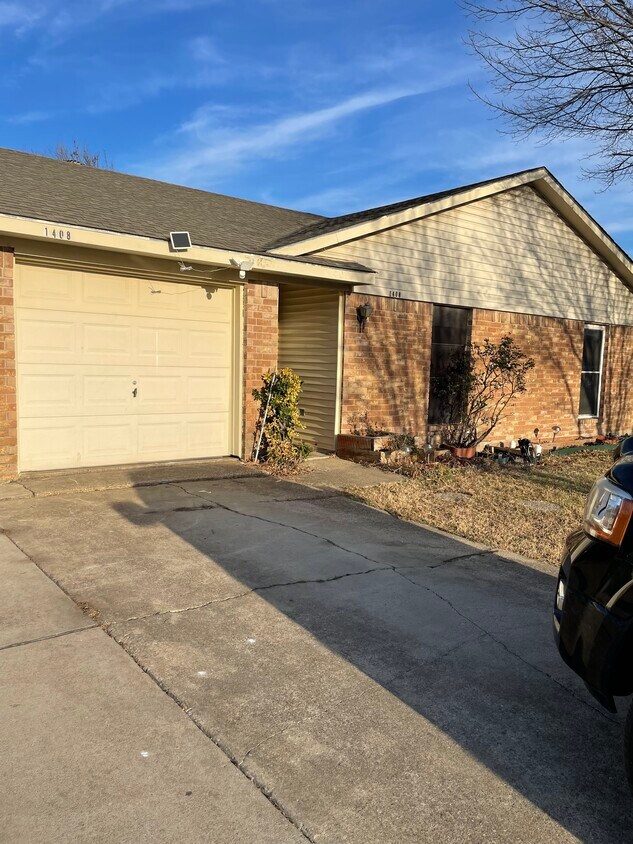 Photo - 1408 Bluffview Dr (Hutchins, TX)