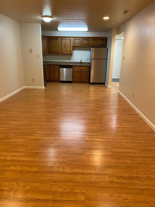 Foto principal - 757 Easton Ave