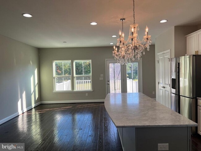 Building Photo - 246 Iannelli Rd