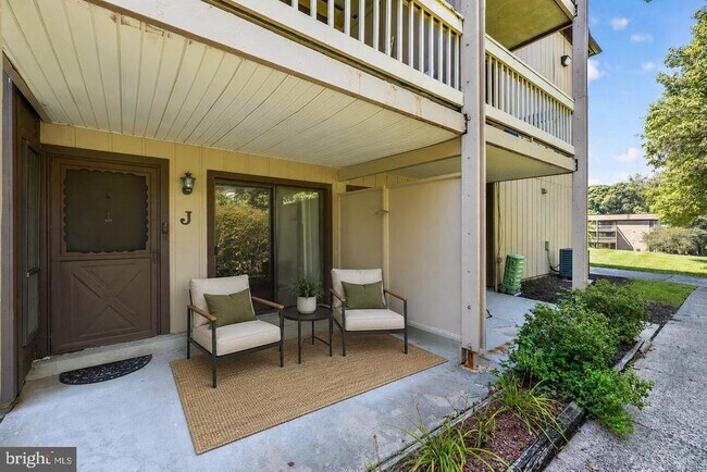 Foto del edificio - 8509 Barrington Ct