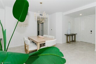 Building Photo - 5661 Melbourne Ct