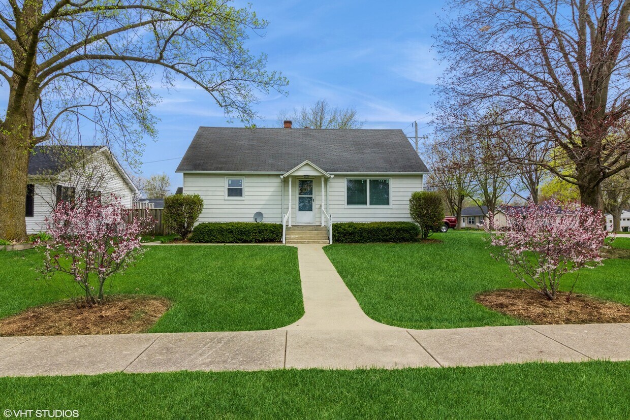 Foto principal - 207 E Orange St