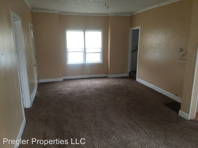 Foto del edificio - 3 br, 1 bath House - 1023 W 5th St