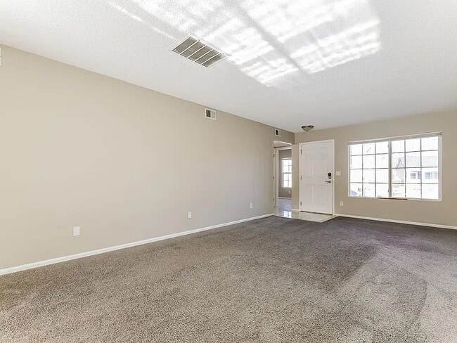 Building Photo - 5083 Helena Ct