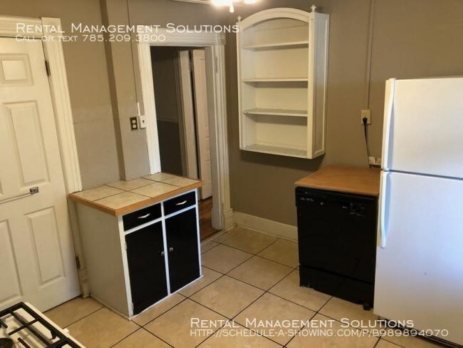 Building Photo - 1 bedroom in Topeka KS 66612