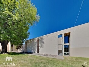 Building Photo - 930 S Dobson Rd