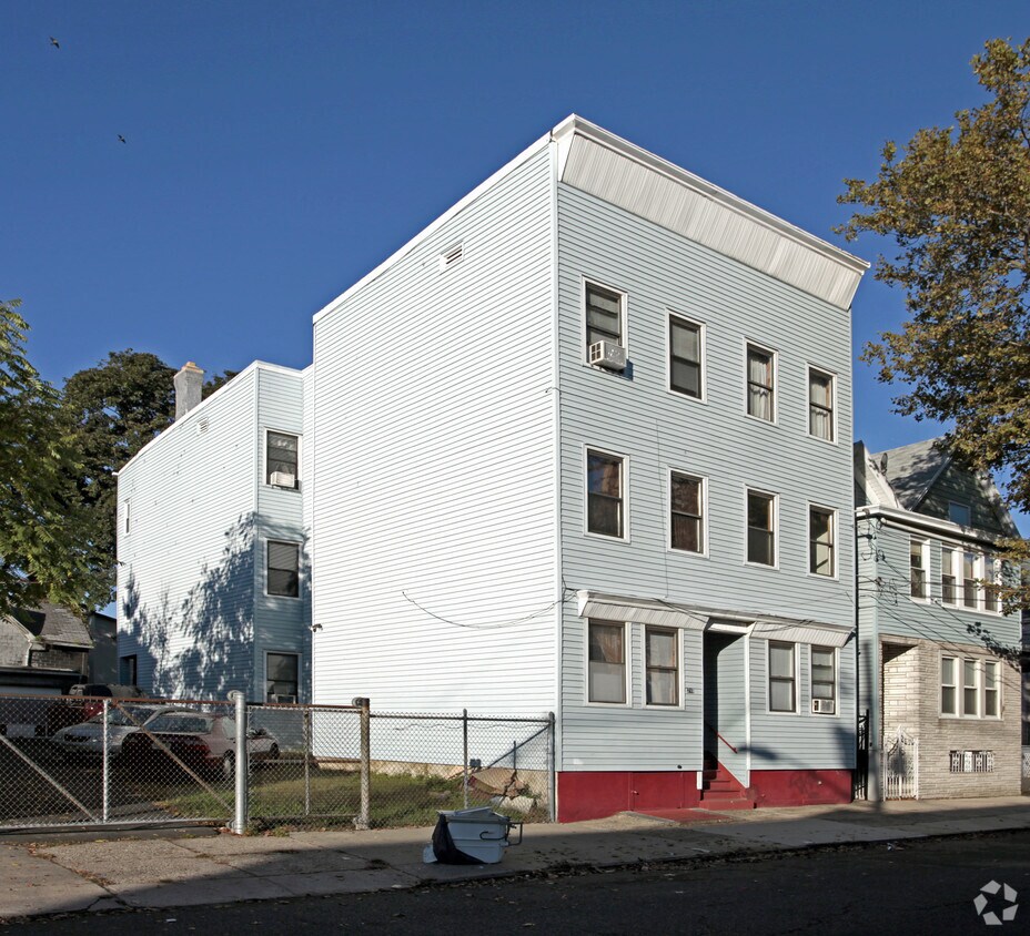 Primary Photo - 210 Ripley Pl