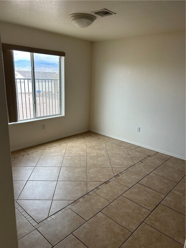 Foto del edificio - 3424 Sunriver Rd