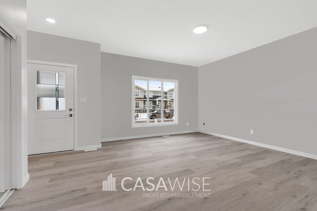 Building Photo - 4305-4338 38 St