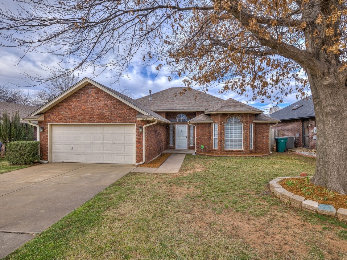 Great Edmond home for rent House Rental in Edmond, OK