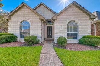 Building Photo - 14303 Reissen Ln