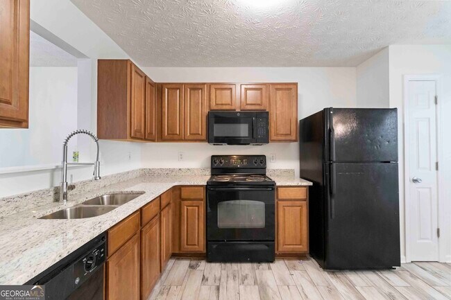 Foto del edificio - 3535 Waldrop Trail