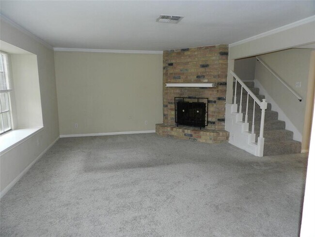 Building Photo - 8862 Kempwood Dr