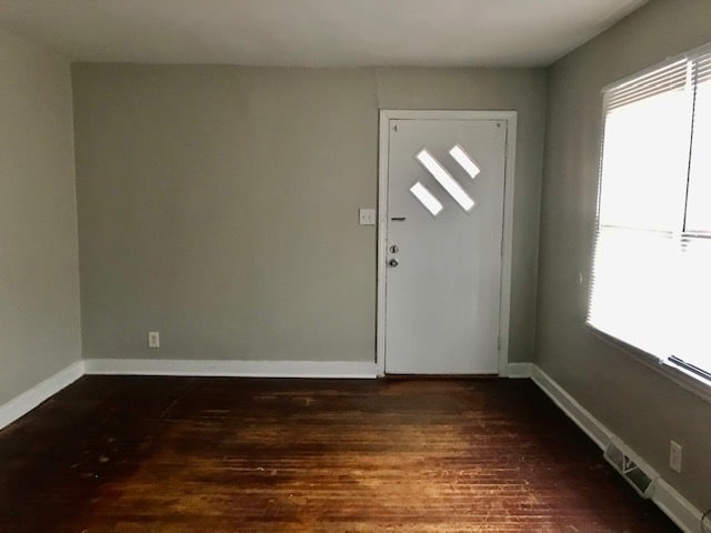 Building Photo - 1930 Terrybrook Ln