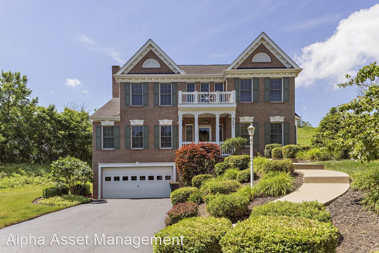 4 br, 2.5 bath House 3001 Willowbrook Drive House for Rent in