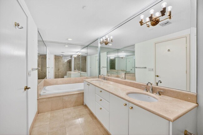 Photo - North Ocean Boulevard, Fort Lauderdale, FL 33308 - 2 BR 2 BA condo