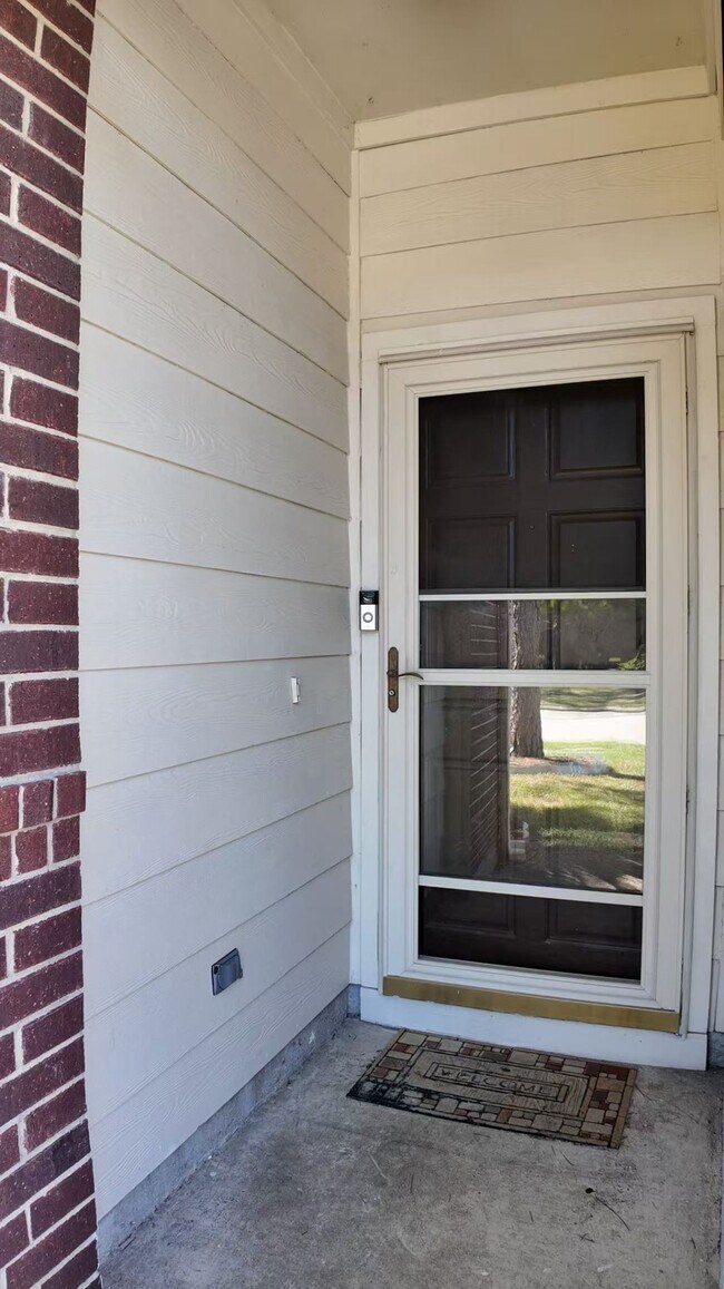 Foto del edificio - 3118 Flatwood Ct