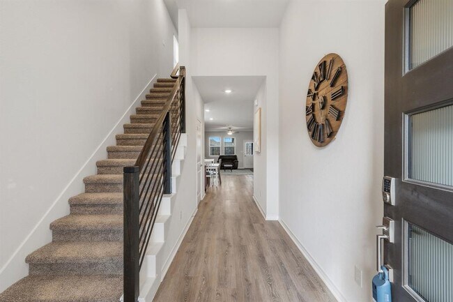 Building Photo - 107 Aloe Tree Ln