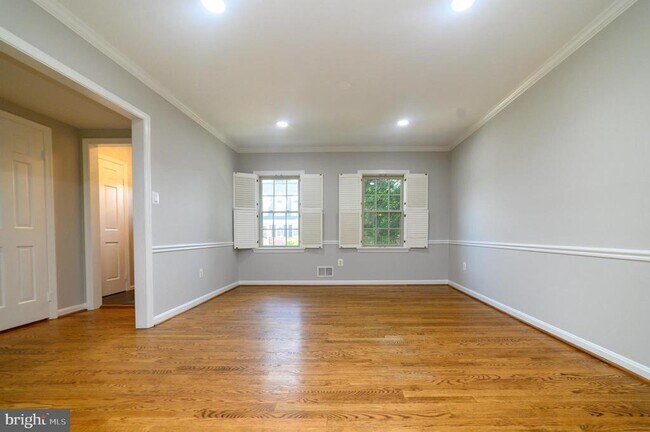 Foto del edificio - 6712 Melrose Dr