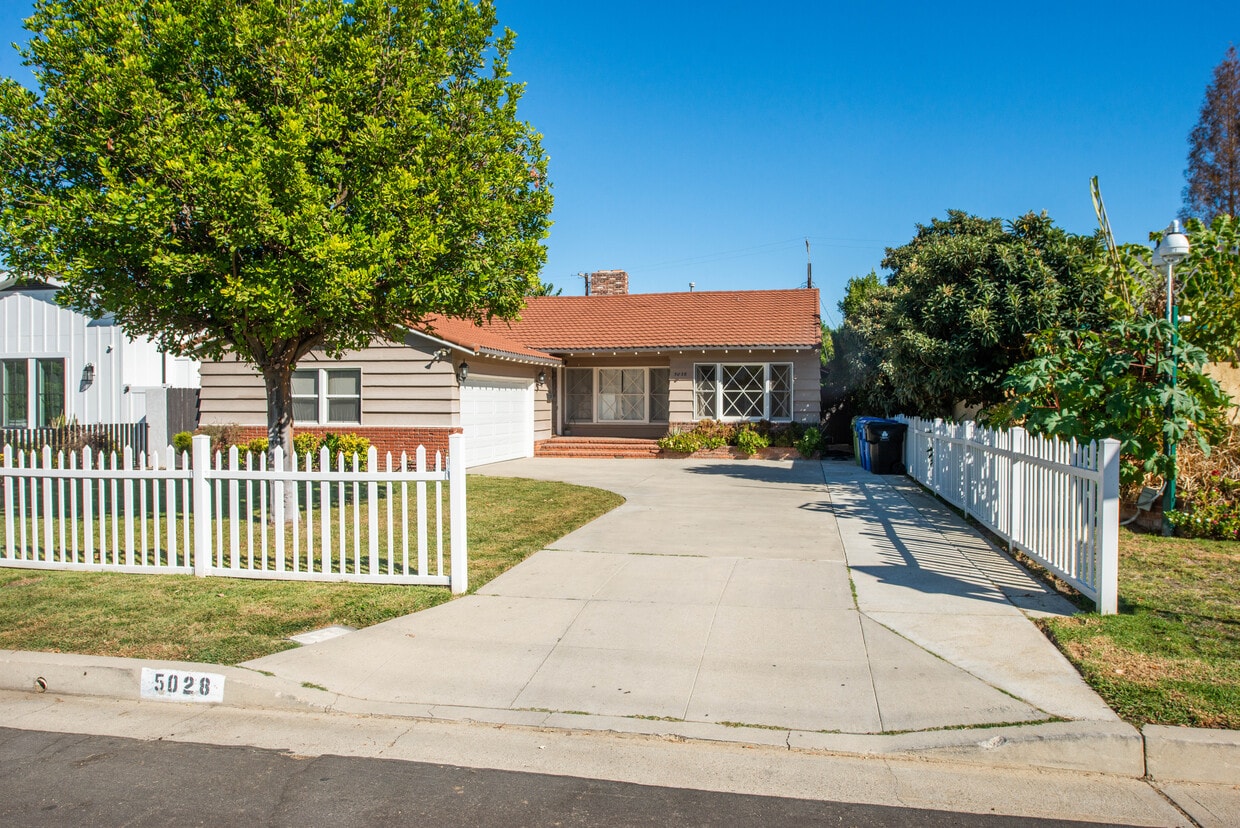 5028 Rubio Ave, Encino, CA 91436 House Rental in Encino, CA