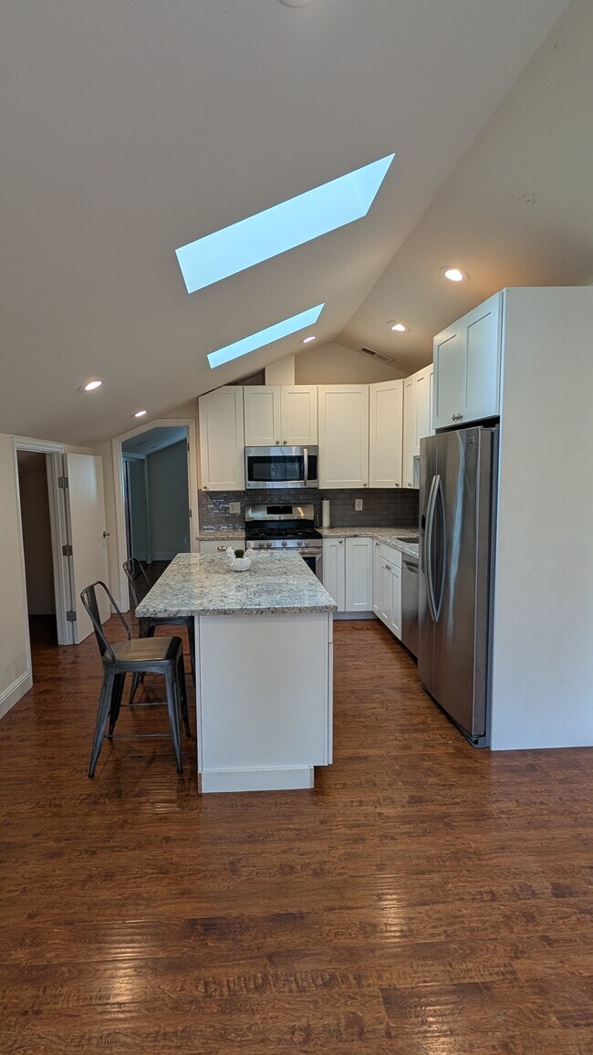 Foto del edificio - 15119 Grove St