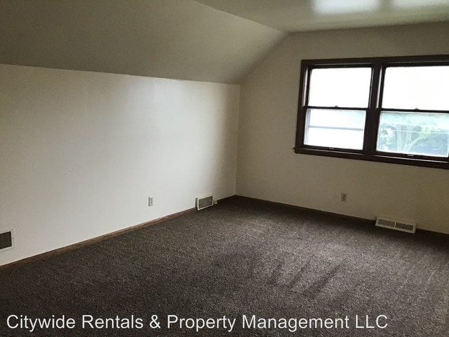 Building Photo - 5663 N 64th St