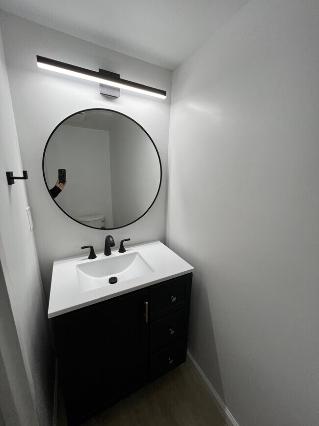 Foto del edificio - 246 Fir Tree Ct