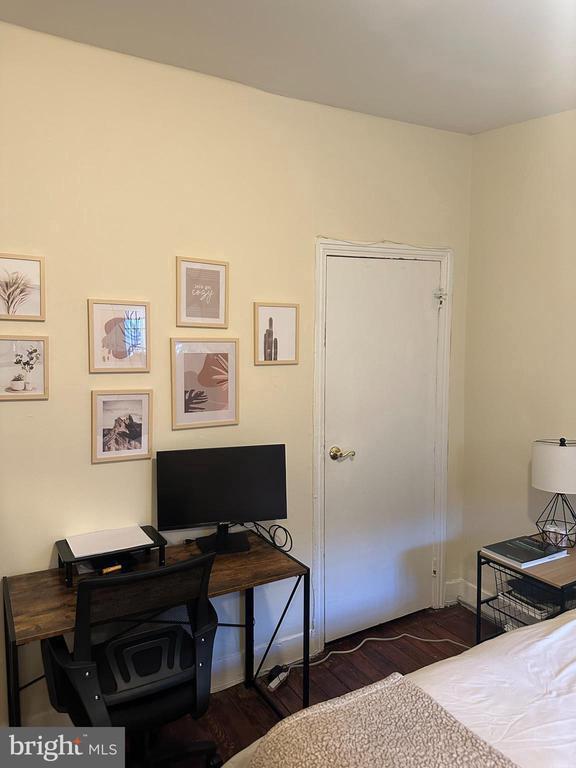 Foto del edificio - 2144 Kater St