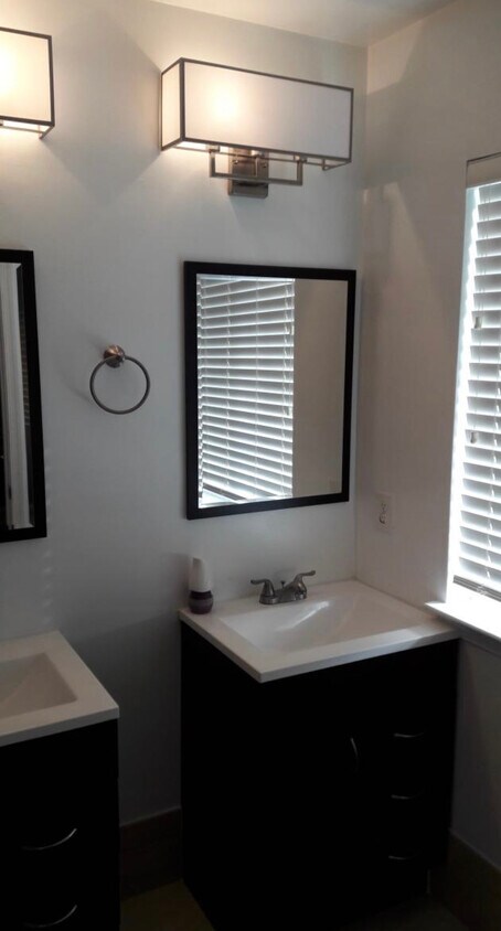 Bathroom - 7405 Hill Stone Dr
