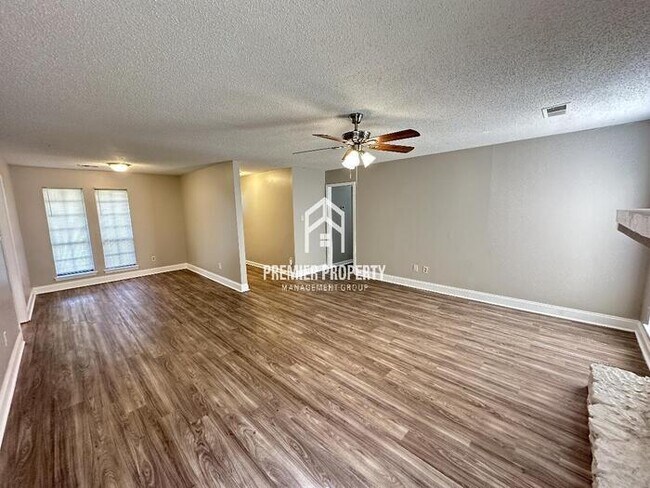 Building Photo - 4580 Hickory Branch Dr