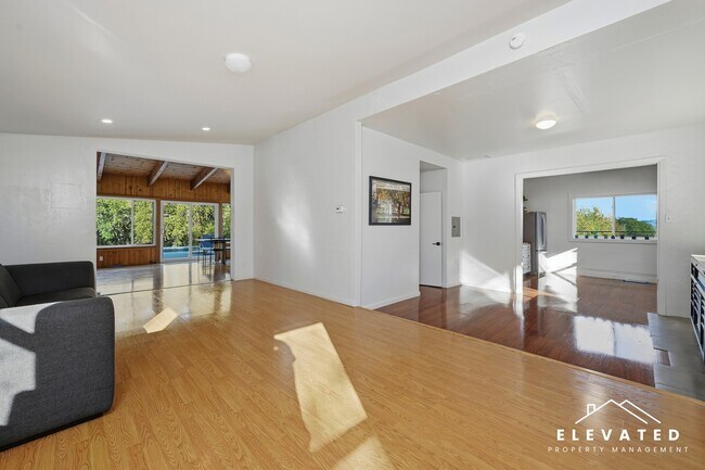 Foto del edificio - 2291 Westside Rd