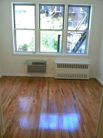 Building Photo - 306 E 71st St