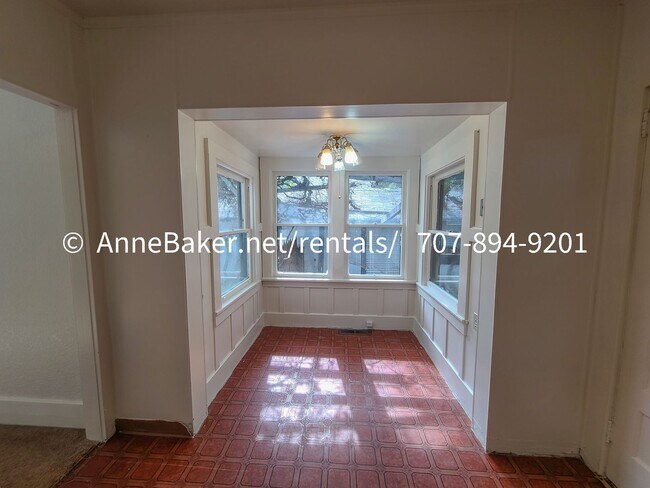Foto del edificio - Close to Downtown Cloverdale
