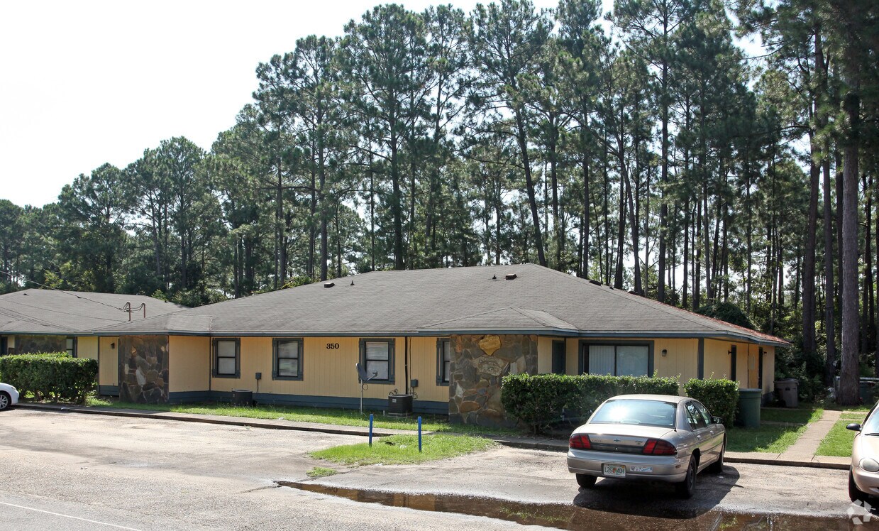 350 Crow Rd, Pensacola, FL 32506 Apartments in Pensacola, FL