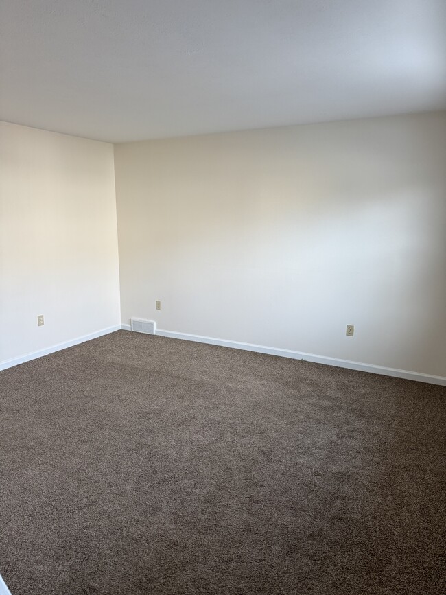 Building Photo - 3336 W 38th St