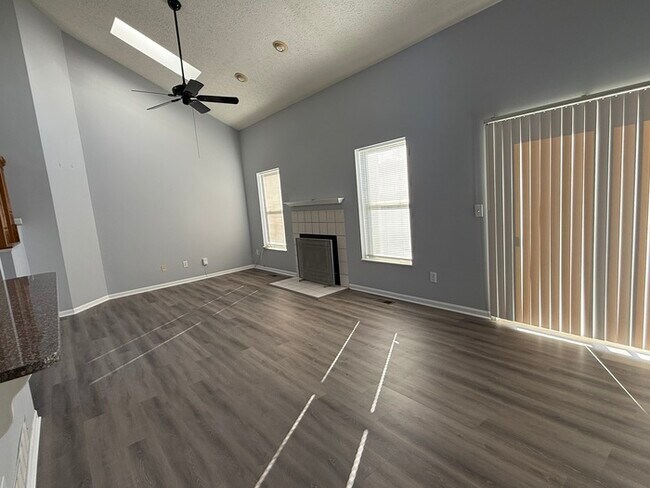Foto del edificio - Updated 3 Bed, 2.5 Bath Home