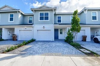 Building Photo - 542 Sanderling Cir