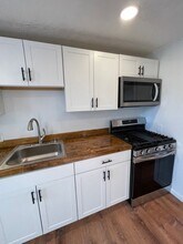 Building Photo - 57 Van Ness St