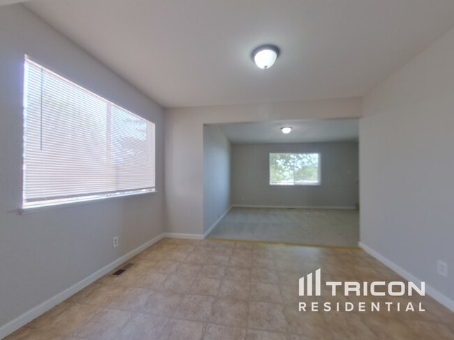 Building Photo - 3045 Slater Ct