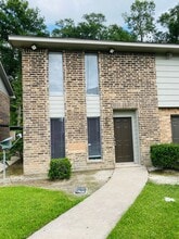 Building Photo - 2700 N 16th St